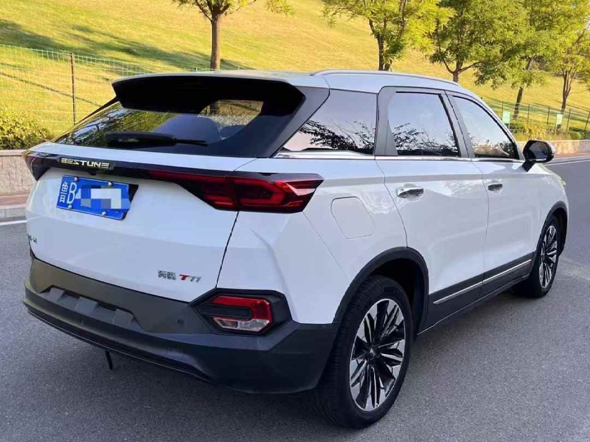 奔騰 X40  2019款  1.6L 手動互聯(lián)智酷型 國VI圖片