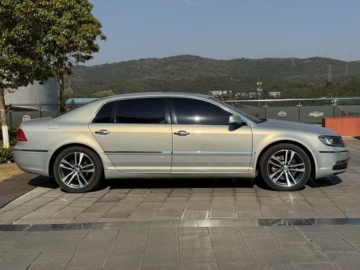 2012年3月大眾 輝騰  2011款 3.6L V6 5座加長舒適版