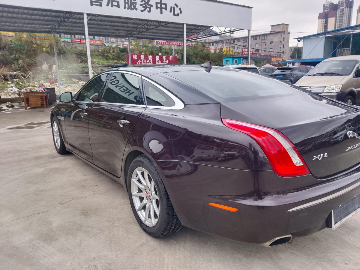 捷豹 XJ  2014款 XJL 2.0T 兩驅(qū)典雅商務(wù)版圖片