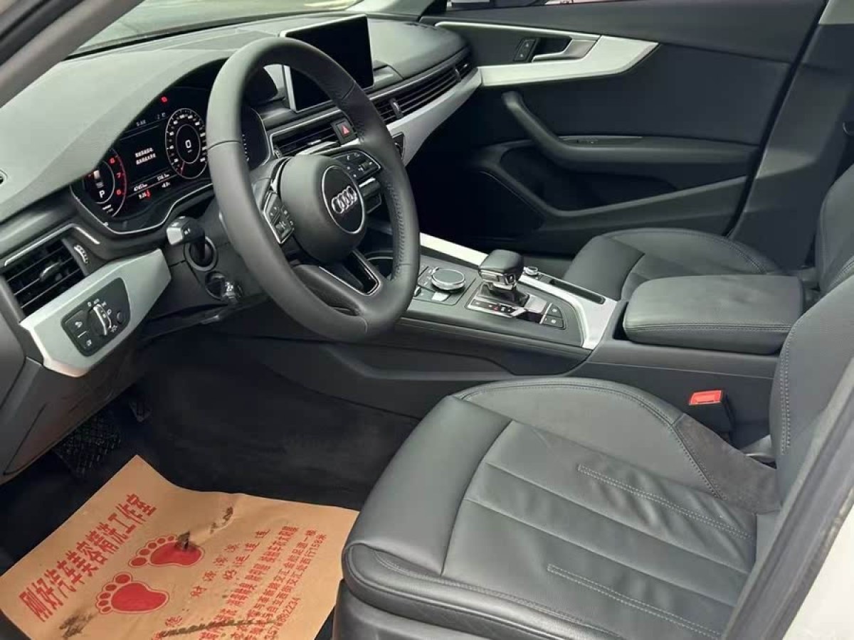 奧迪 奧迪A4L  2019款 40 TFSI 運(yùn)動(dòng)型 國(guó)V圖片
