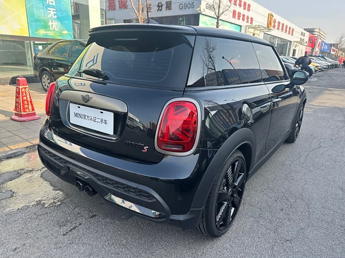 MINI MINI  2023款 2.0T COOPER S 國(guó)王十字特別版圖片