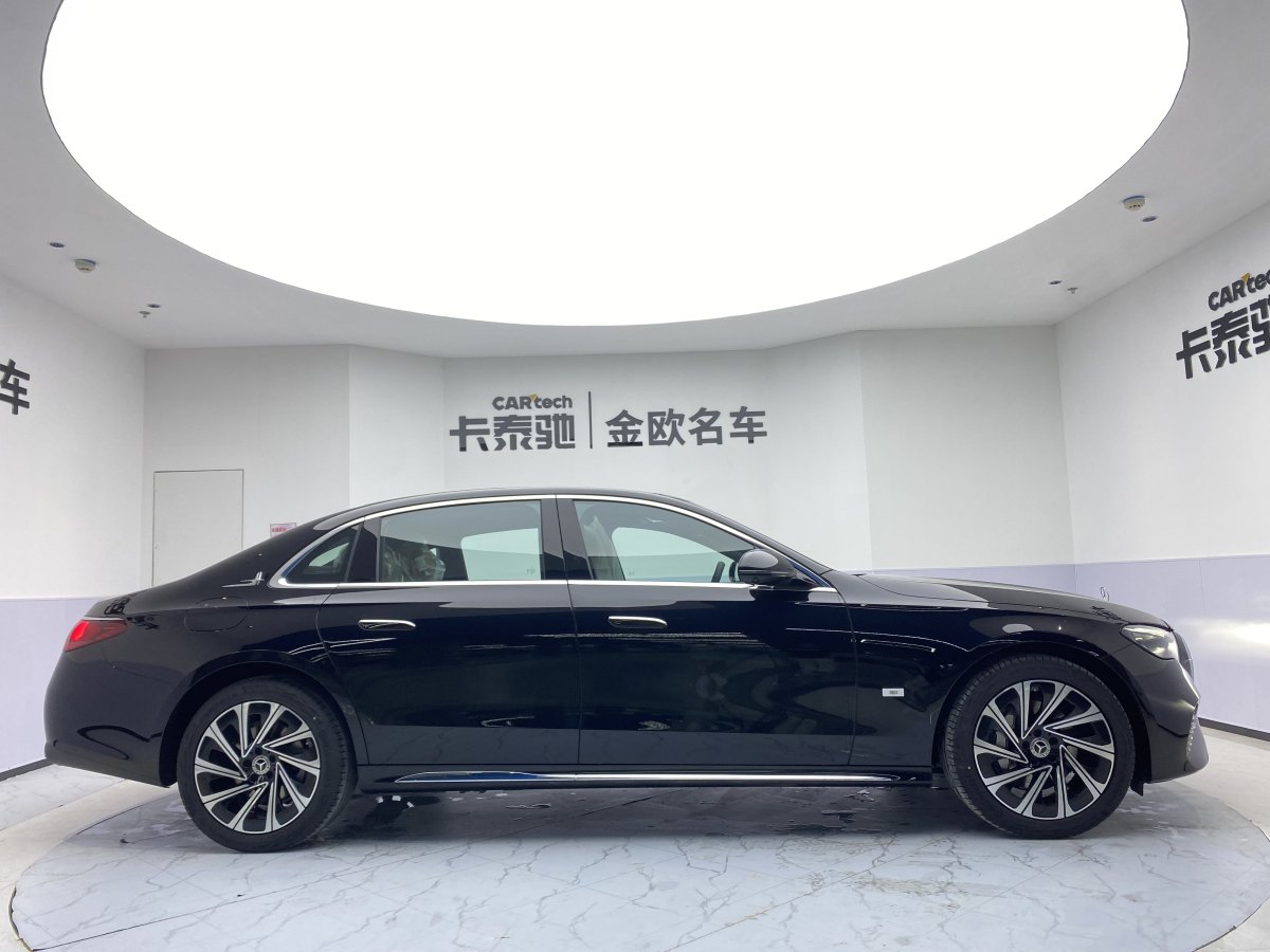 奔驰 奔驰E级  2019款 改款 E 300 L 豪华型图片