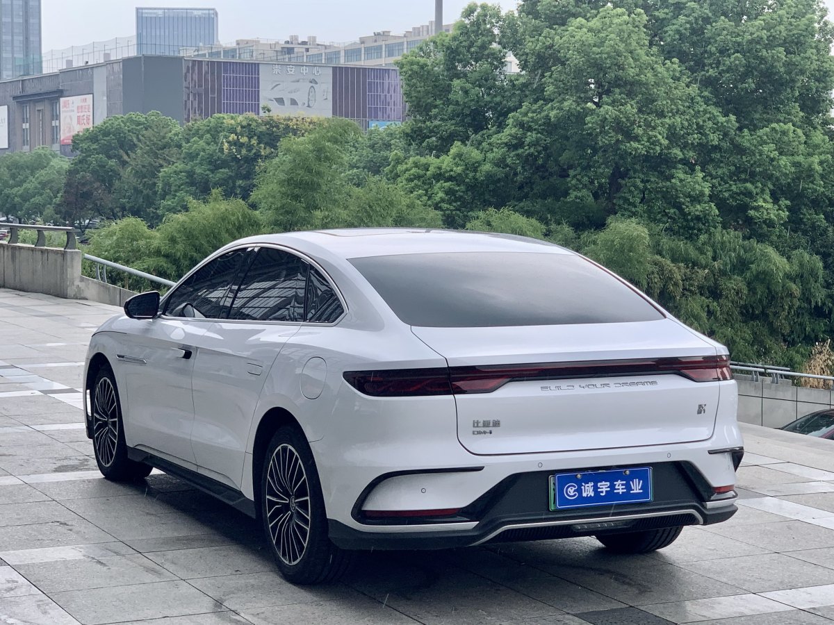 2023年2月比亞迪 漢  2022款 DM-i 121KM 領(lǐng)航型