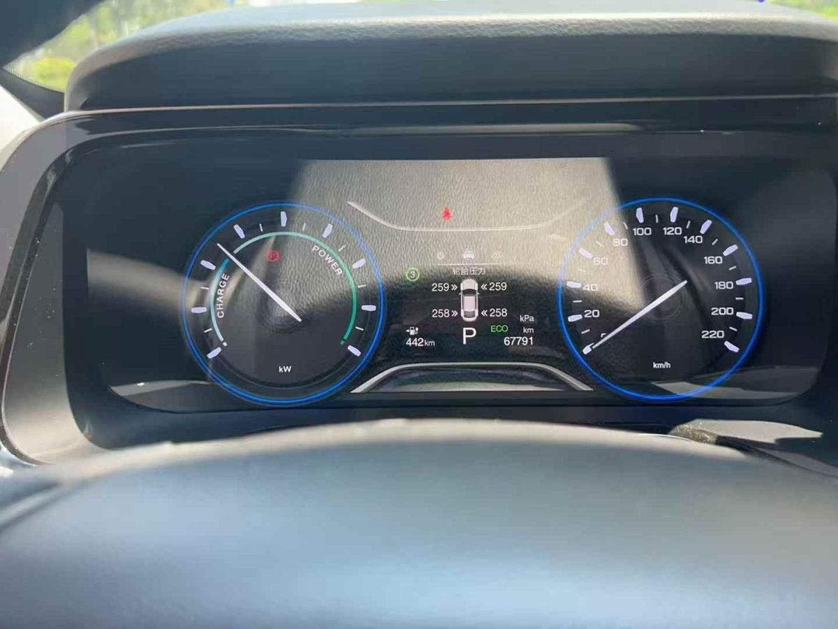 電動屋 YOUNG光小新  2023款 302KM 原味版圖片