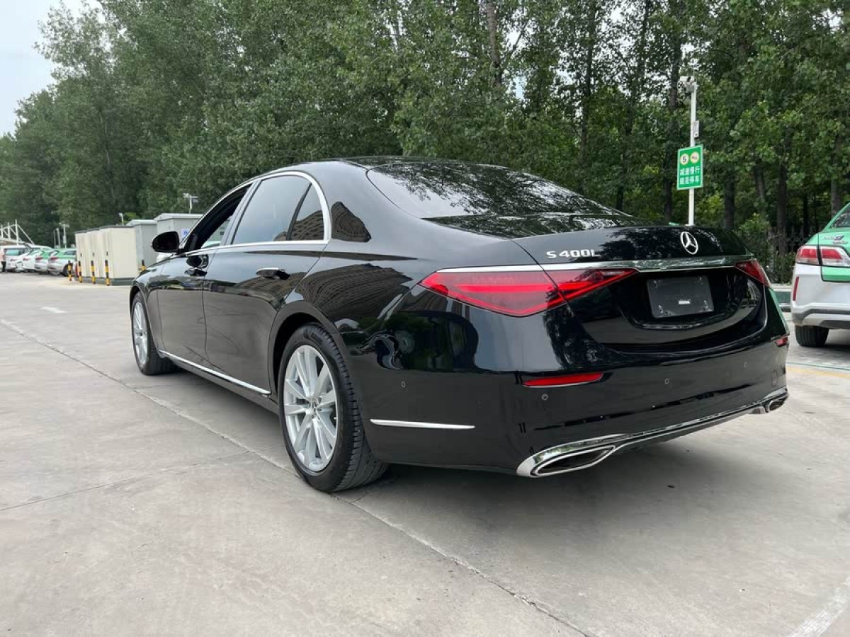 奔馳 奔馳S級  2022款 改款 S 400 L 商務(wù)型圖片