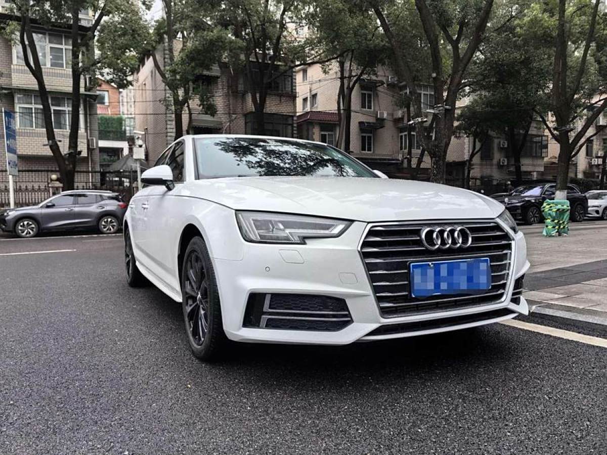 奧迪 奧迪A4L  2019款 40 TFSI 進(jìn)取型 國(guó)VI圖片