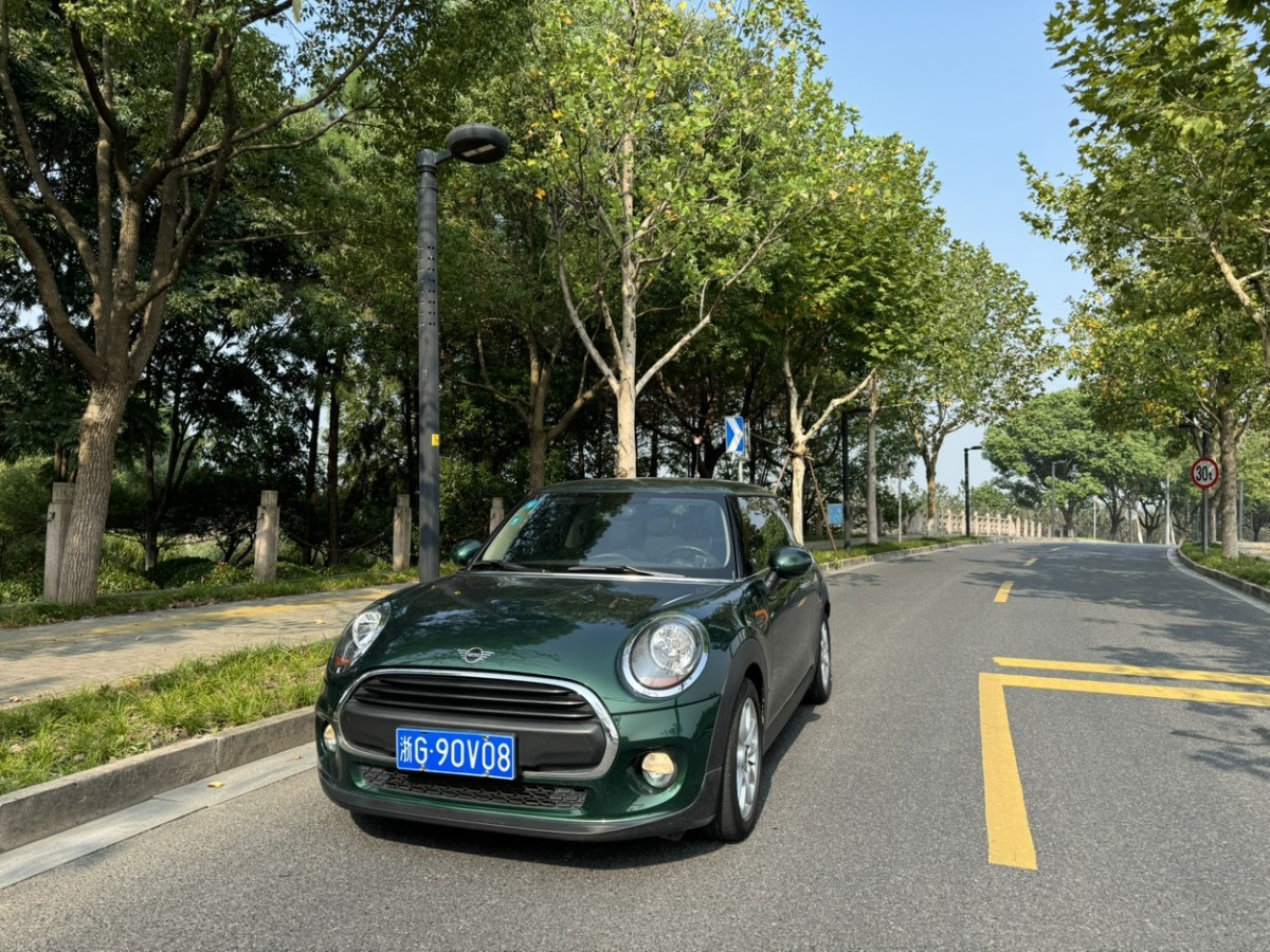 MINI MINI  2019款 1.5T COOPER 經(jīng)典派圖片