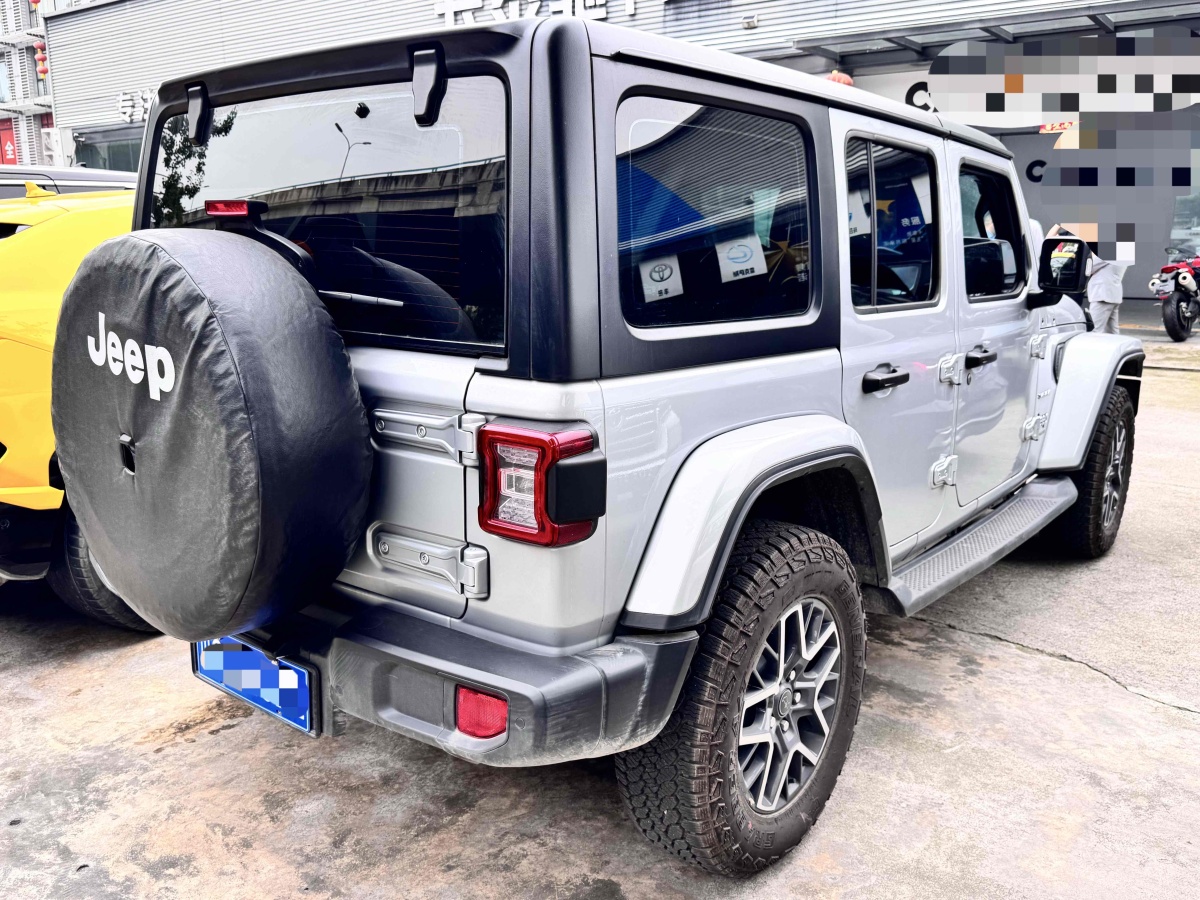 Jeep 牧馬人  2024款 2.0T 撒哈拉四門(mén)版圖片