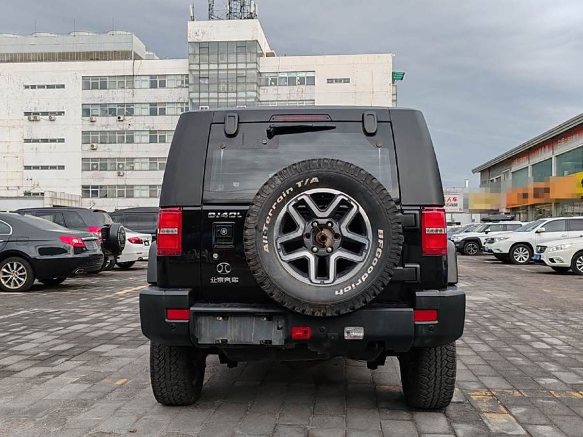 北京 BJ40  2016款 40L 2.3T 自動四驅(qū)尊享版圖片