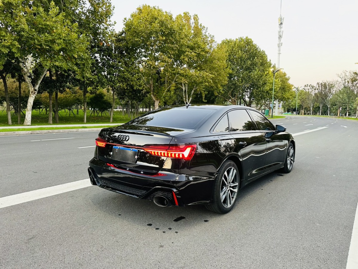 奧迪 奧迪A6L  2022款 40 TFSI 豪華動感型圖片