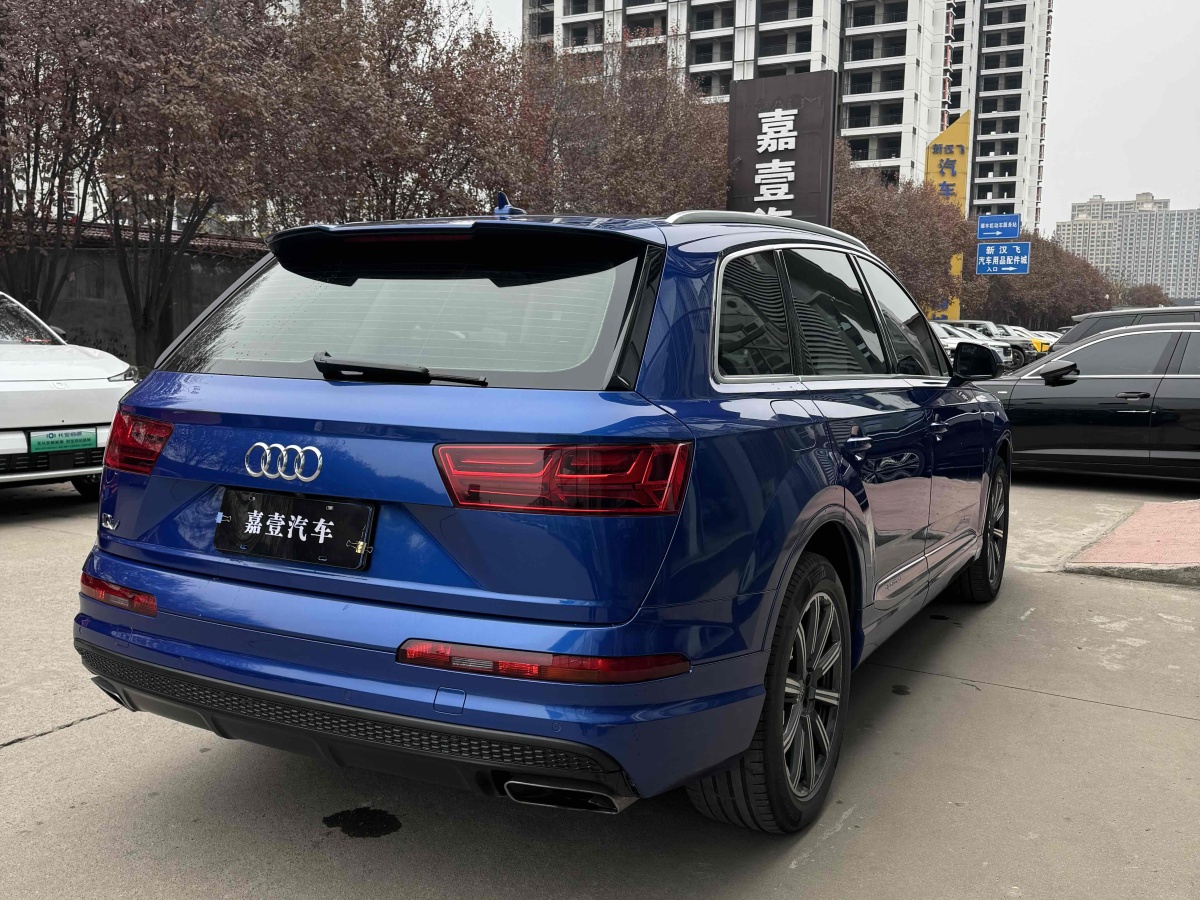 奧迪 奧迪Q7  2016款 45 TFSI S line運(yùn)動(dòng)型圖片