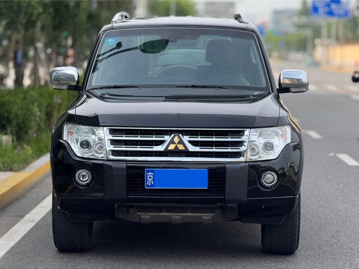 三菱 帕杰羅  2009款 3.8L 五門 尊貴版圖片