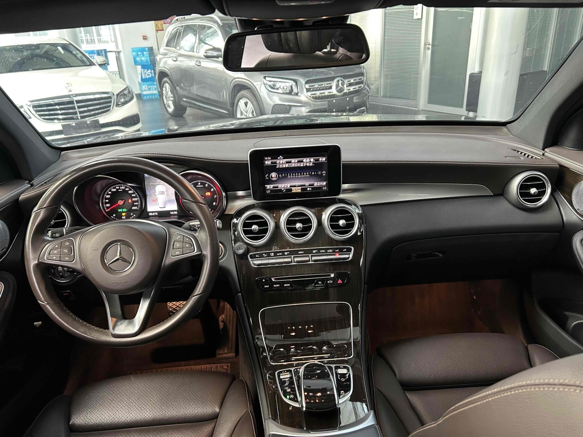 奔馳 奔馳GLC  2018款 改款 GLC 260 4MATIC 豪華型圖片