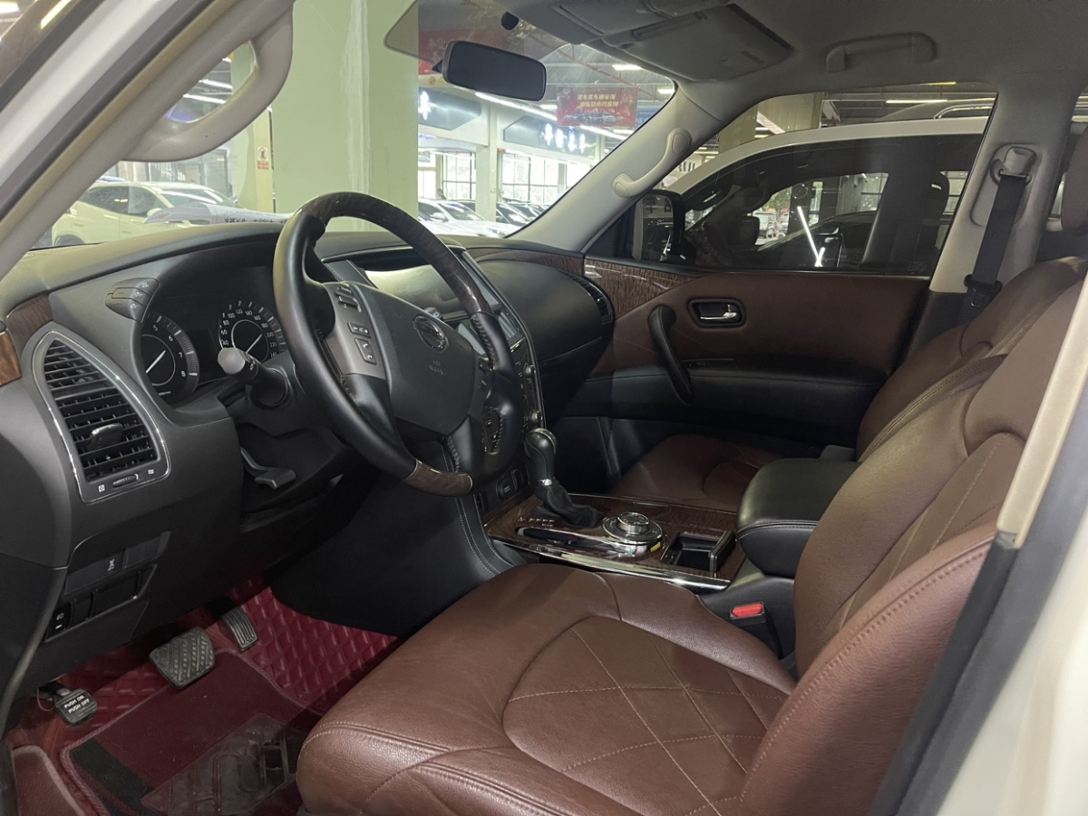 日產(chǎn) 途樂(lè)  2018款 4.0L 領(lǐng)英型圖片