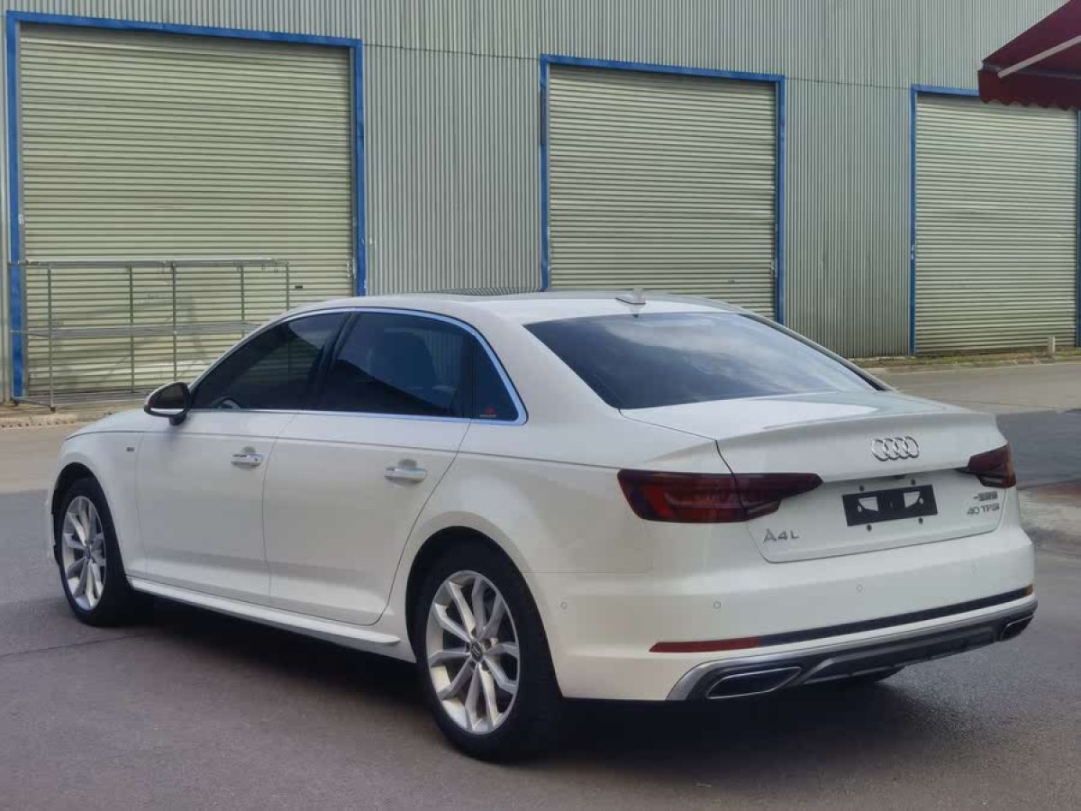 奧迪 奧迪A4L  2019款 40 TFSI 時(shí)尚型 國(guó)VI圖片