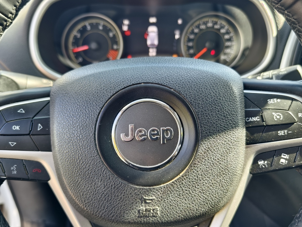 Jeep 自由光  2014款 2.4L 高性能版圖片