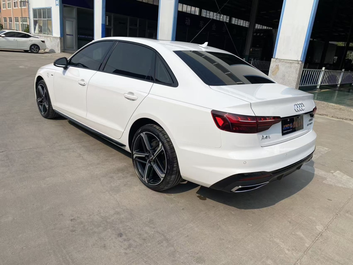 奧迪 奧迪A4L  2024款 40 TFSI 豪華動感型圖片