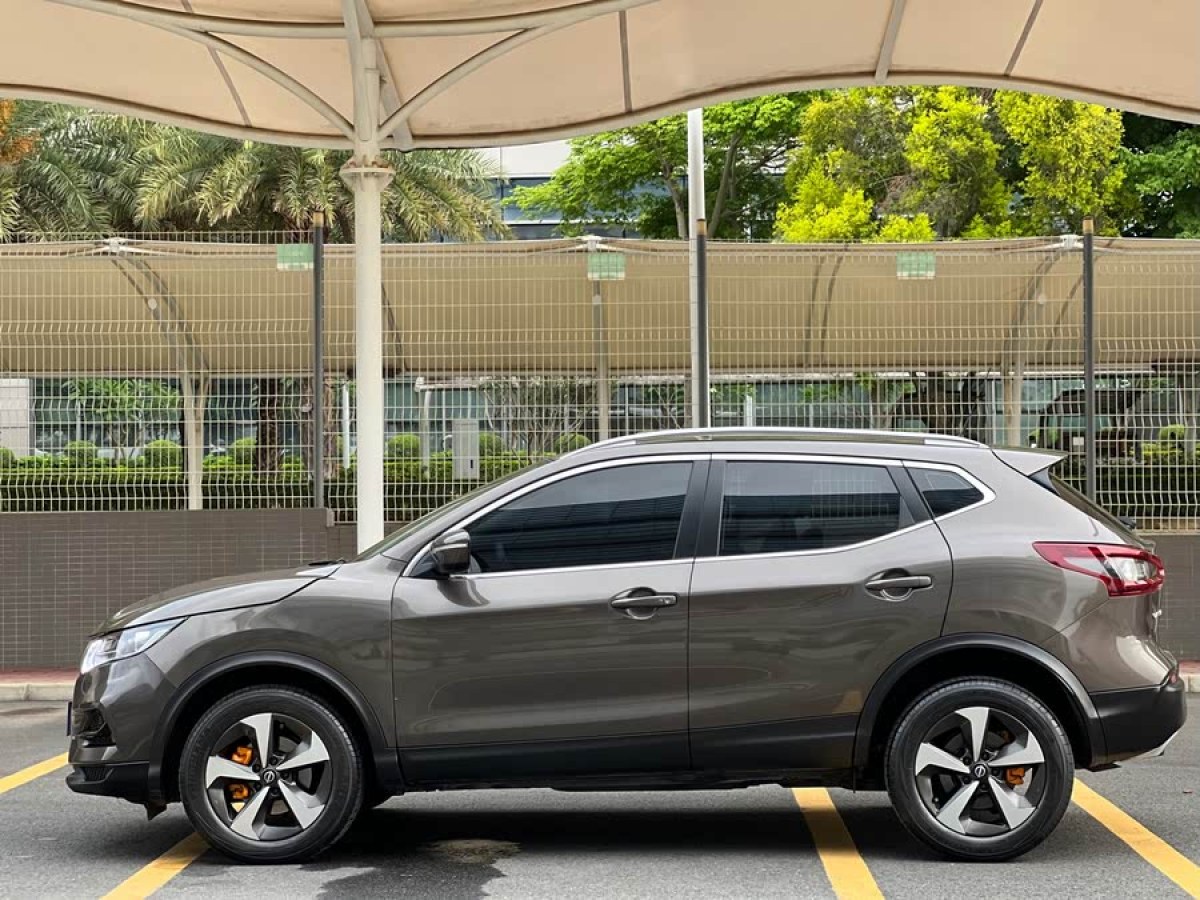 日產(chǎn) 逍客  2023款 經(jīng)典 2.0L CVT XV舒適版圖片