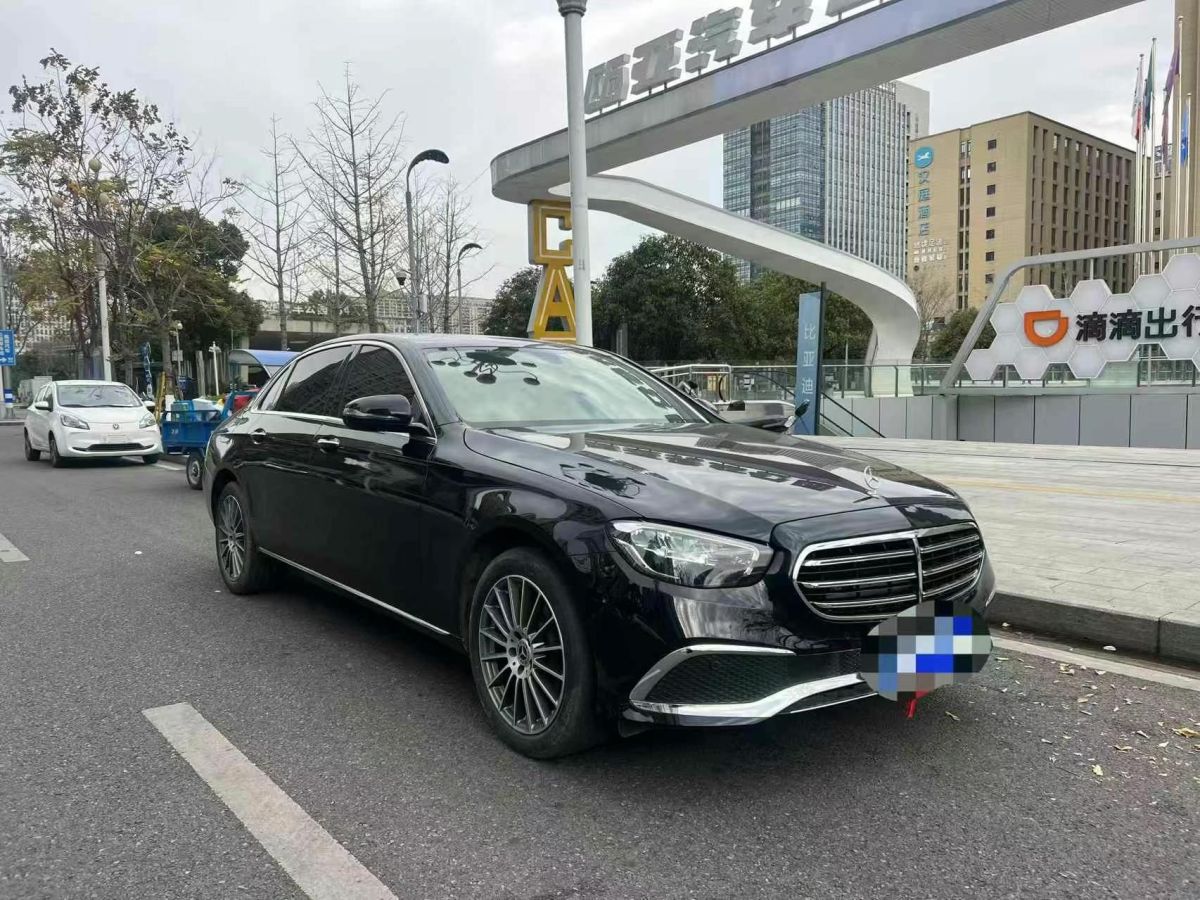 奔馳 奔馳E級(jí)  2022款 E 300 L 豪華型圖片