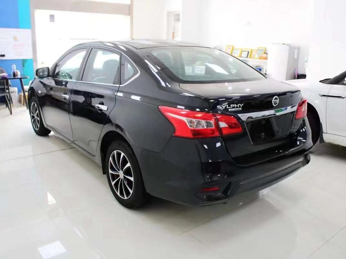 日產(chǎn) 軒逸  2019款  經(jīng)典 1.6XE CVT舒適版圖片