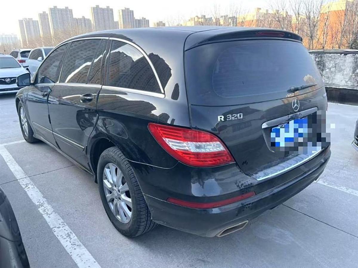 奔馳 奔馳R級  2015款 R 320 4MATIC 豪華型圖片