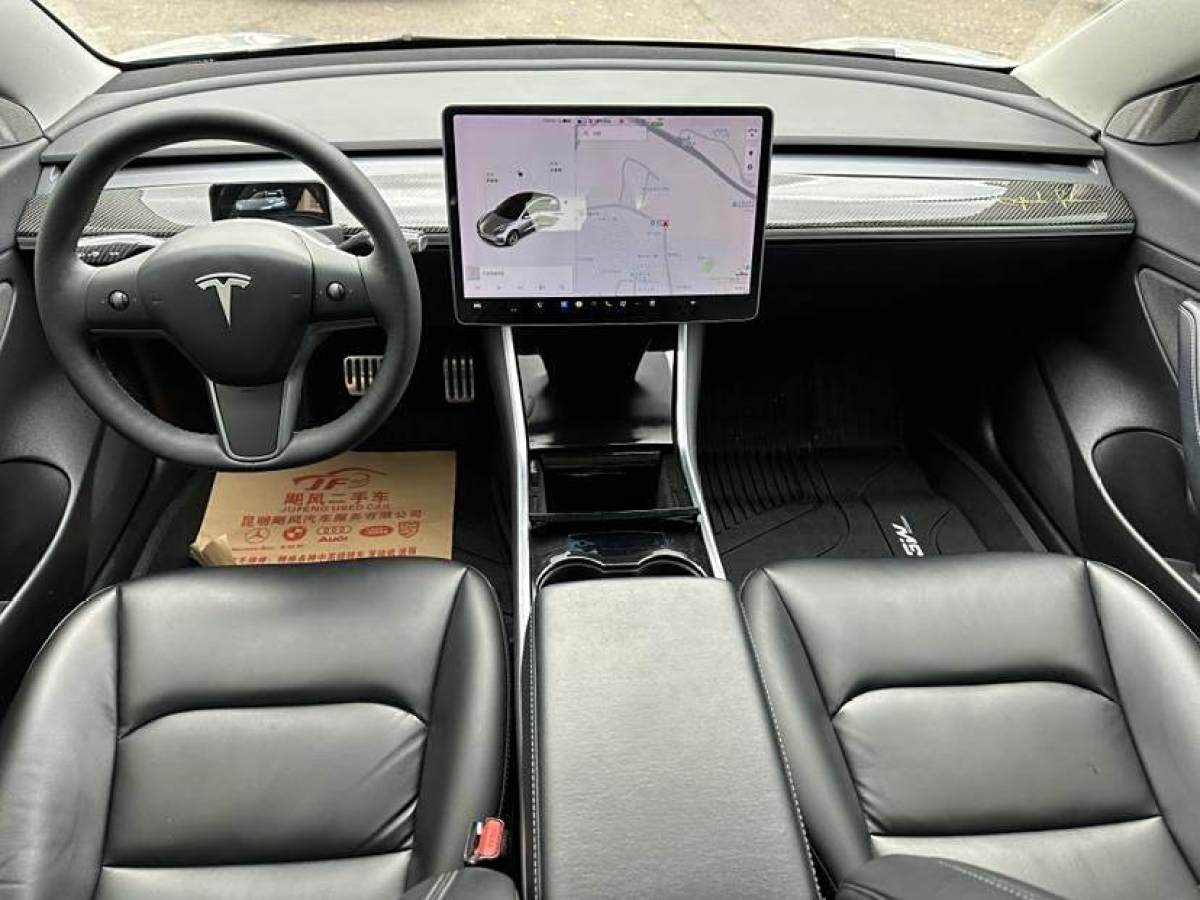 特斯拉 Model 3  2019款 標(biāo)準(zhǔn)續(xù)航后驅(qū)升級(jí)版圖片