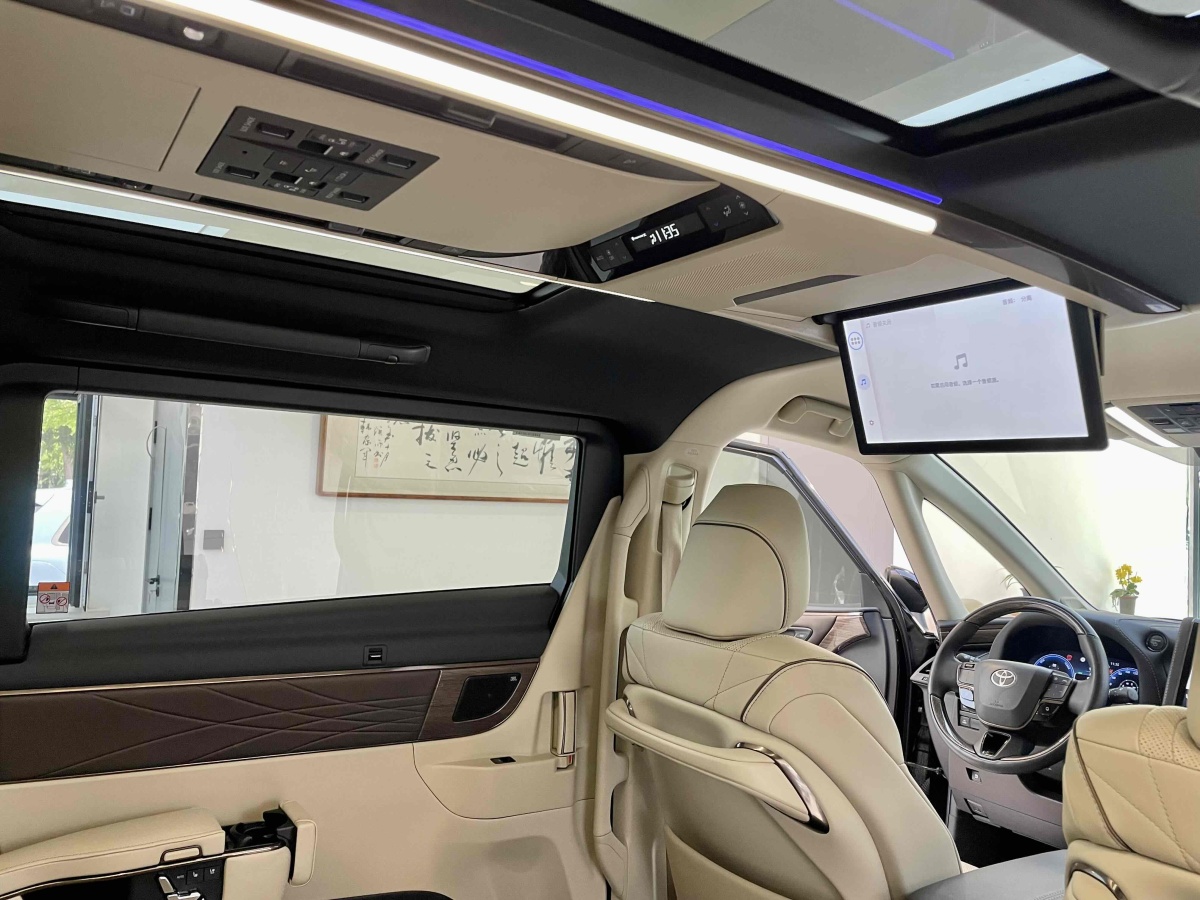 豐田 埃爾法  2024款 雙擎 2.5L 尊貴版圖片