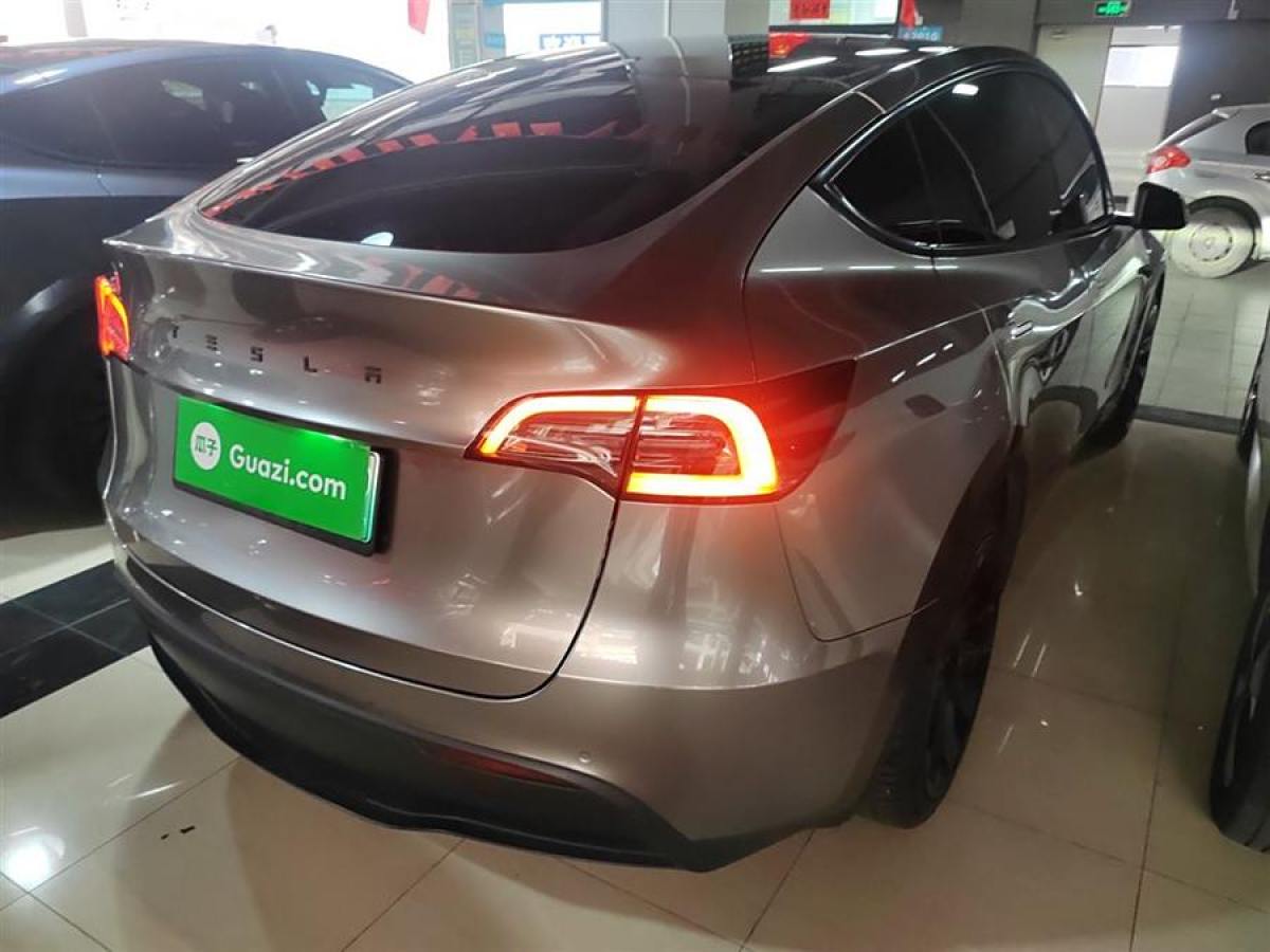 2021年12月特斯拉 Model 3  2021款 改款 標(biāo)準(zhǔn)續(xù)航后驅(qū)升級(jí)版