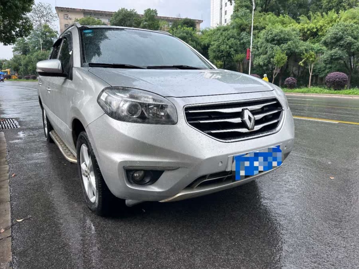 雷諾 科雷傲  2013款 2.5L 四驅(qū)豪華導(dǎo)航版圖片