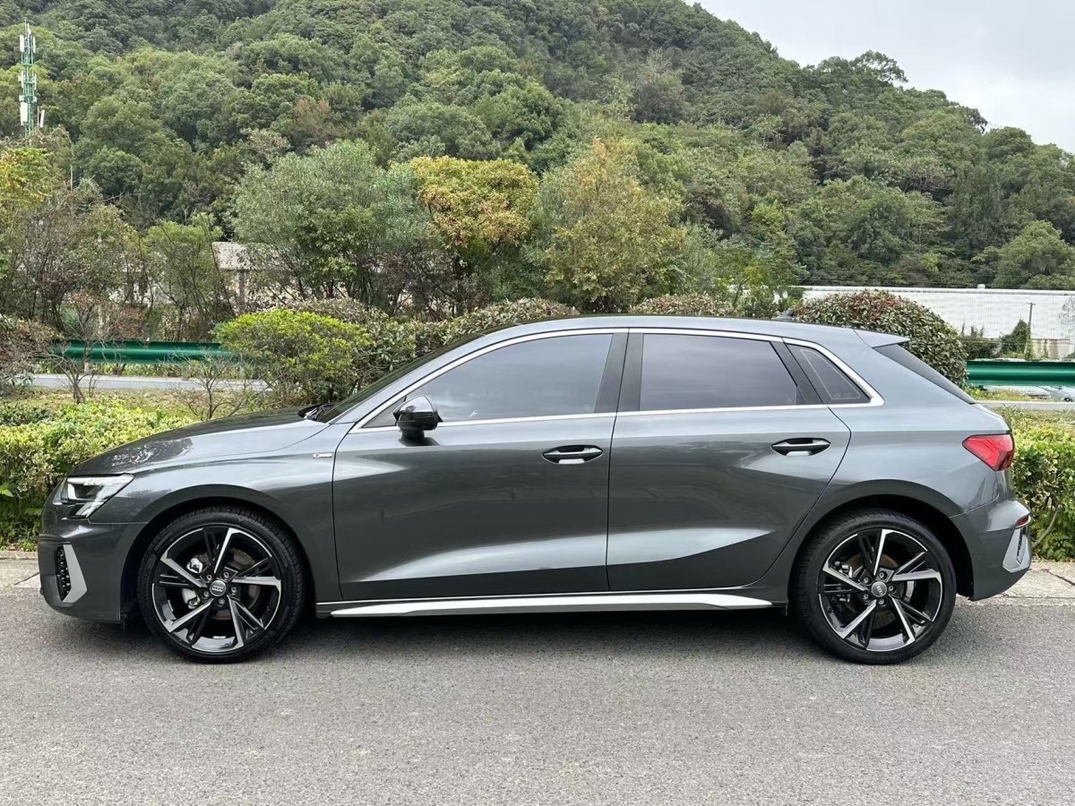 奧迪 奧迪A3  2021款 Sportback 35 TFSI 時(shí)尚運(yùn)動(dòng)型圖片