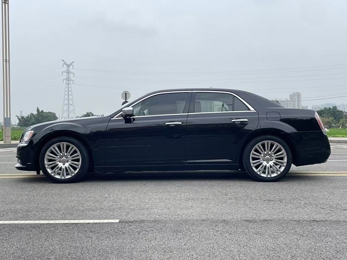 克萊斯勒 300C  2013款 3.6L 尊崇版圖片