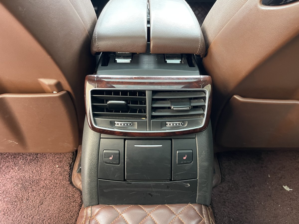 奧迪 奧迪A8  2012款 A8L 45 TFSI quattro豪華型圖片
