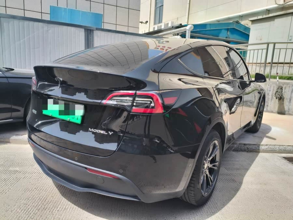 特斯拉 Model Y  2023款 長續(xù)航全輪驅(qū)動版圖片
