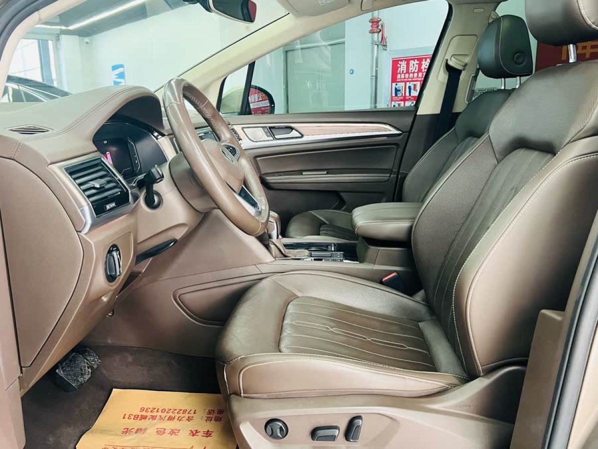 大眾 威然  2023款 改款 330TSI 豪華版圖片