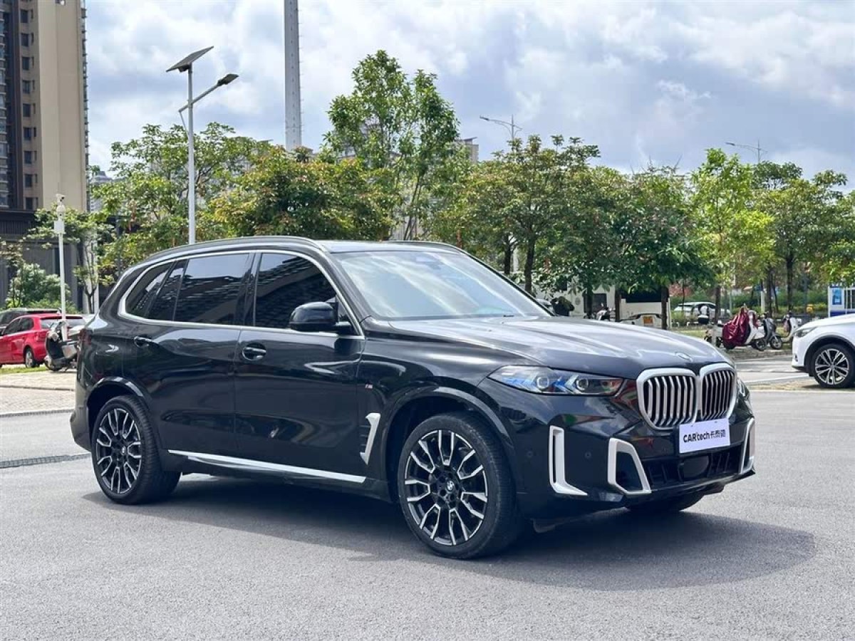 寶馬 寶馬X5  2023款 xDrive 40Li M運(yùn)動(dòng)套裝圖片