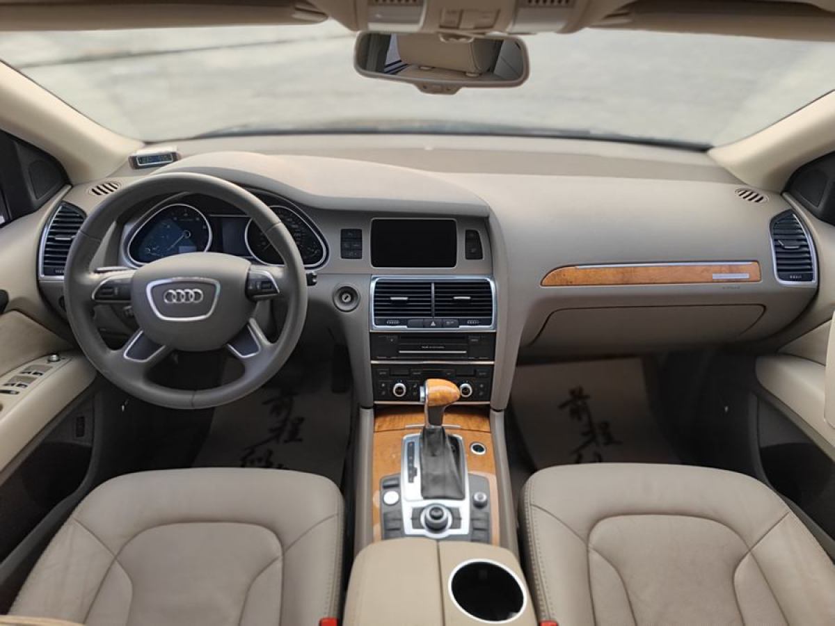 奧迪 奧迪Q7  2012款 3.0 TFSI 舒適型(200kW)圖片