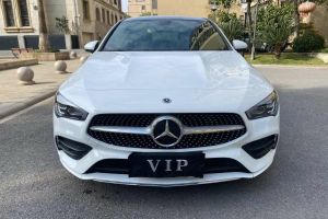 奔驰CLA级 奔驰 CLA 260 4MATIC