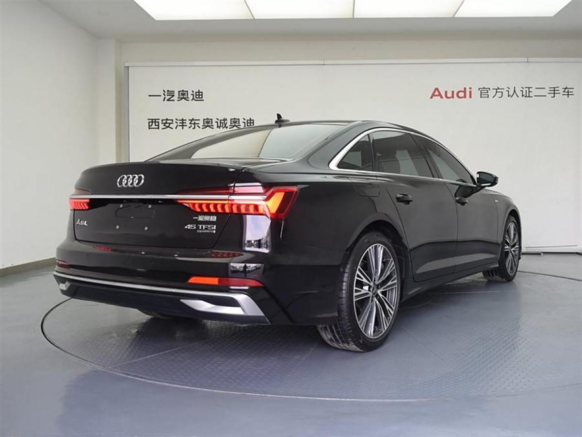 奧迪 奧迪A6L  2024款 45 TFSI quattro 臻選動(dòng)感型圖片