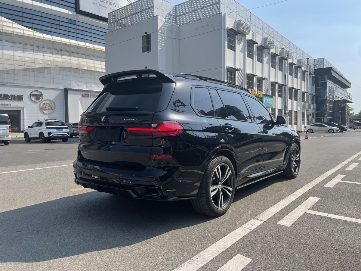 宝马 宝马X7  2021款 改款 xDrive40i 尊享型M运动套装图片