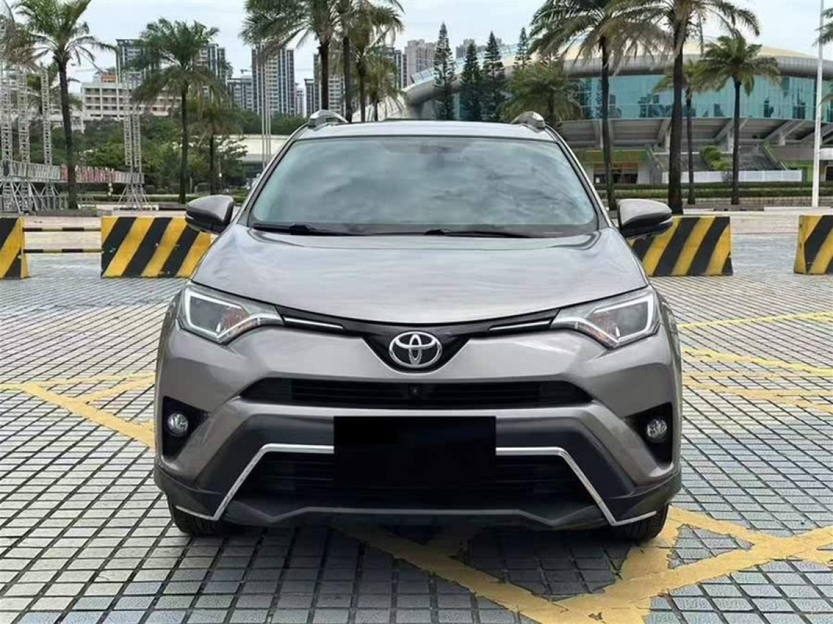 豐田 RAV4榮放  2016款 2.0L CVT兩驅(qū)風(fēng)尚版圖片