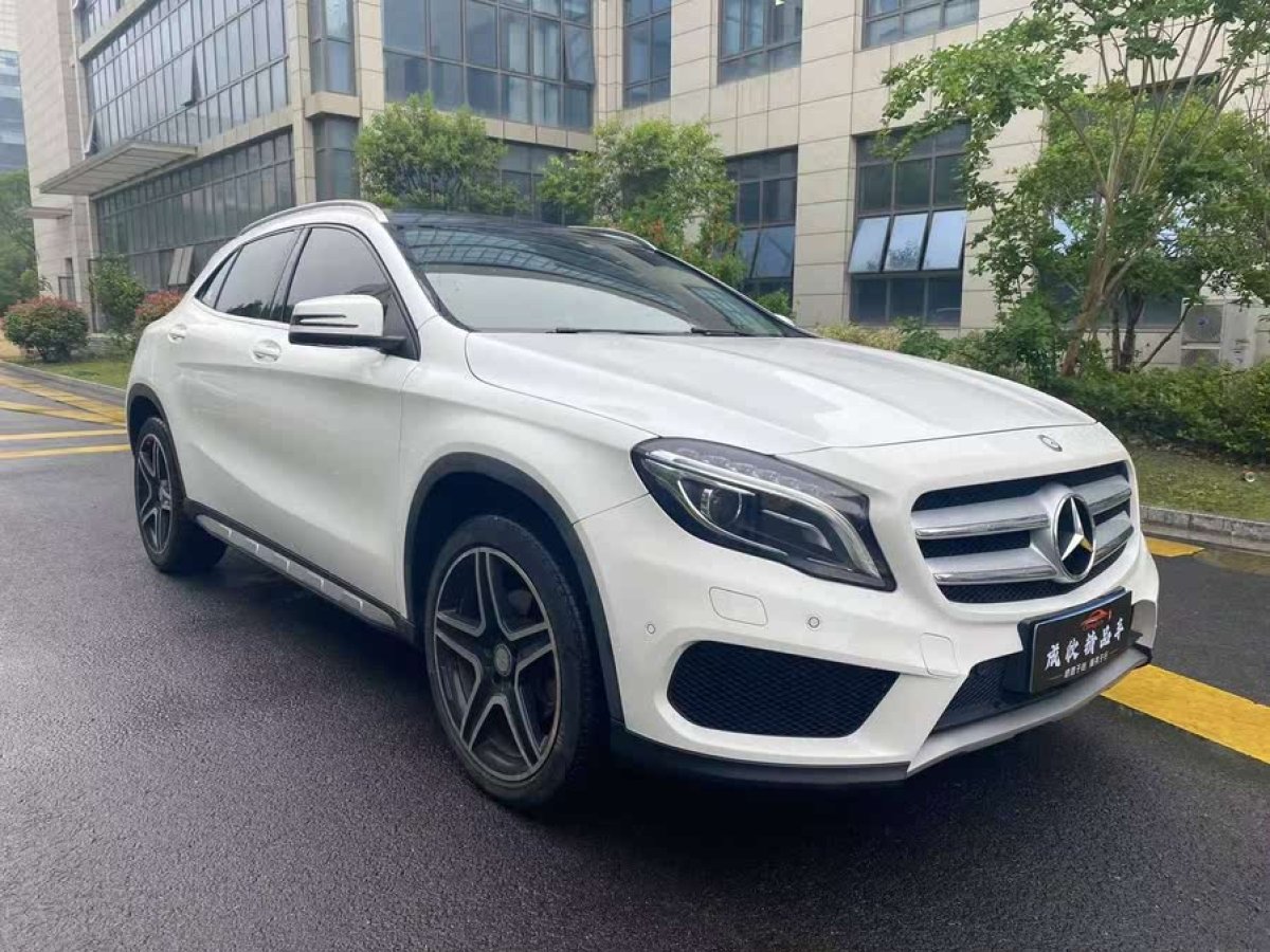 奔馳 奔馳GLA  2017款 GLA 220 4MATIC 豪華型圖片