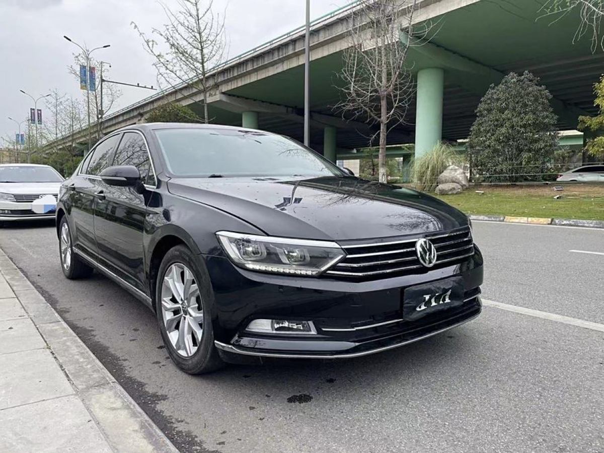 大眾 邁騰  2018款 330TSI DSG 領(lǐng)先型圖片