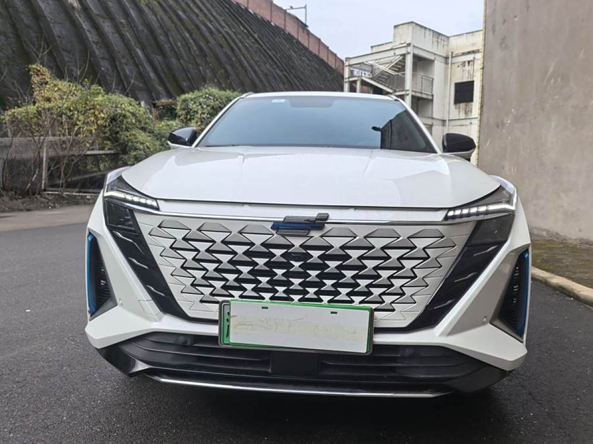 長安歐尚 長安歐尚Z6新能源  2023款 智電iDD 150KM旗艦PLUS圖片