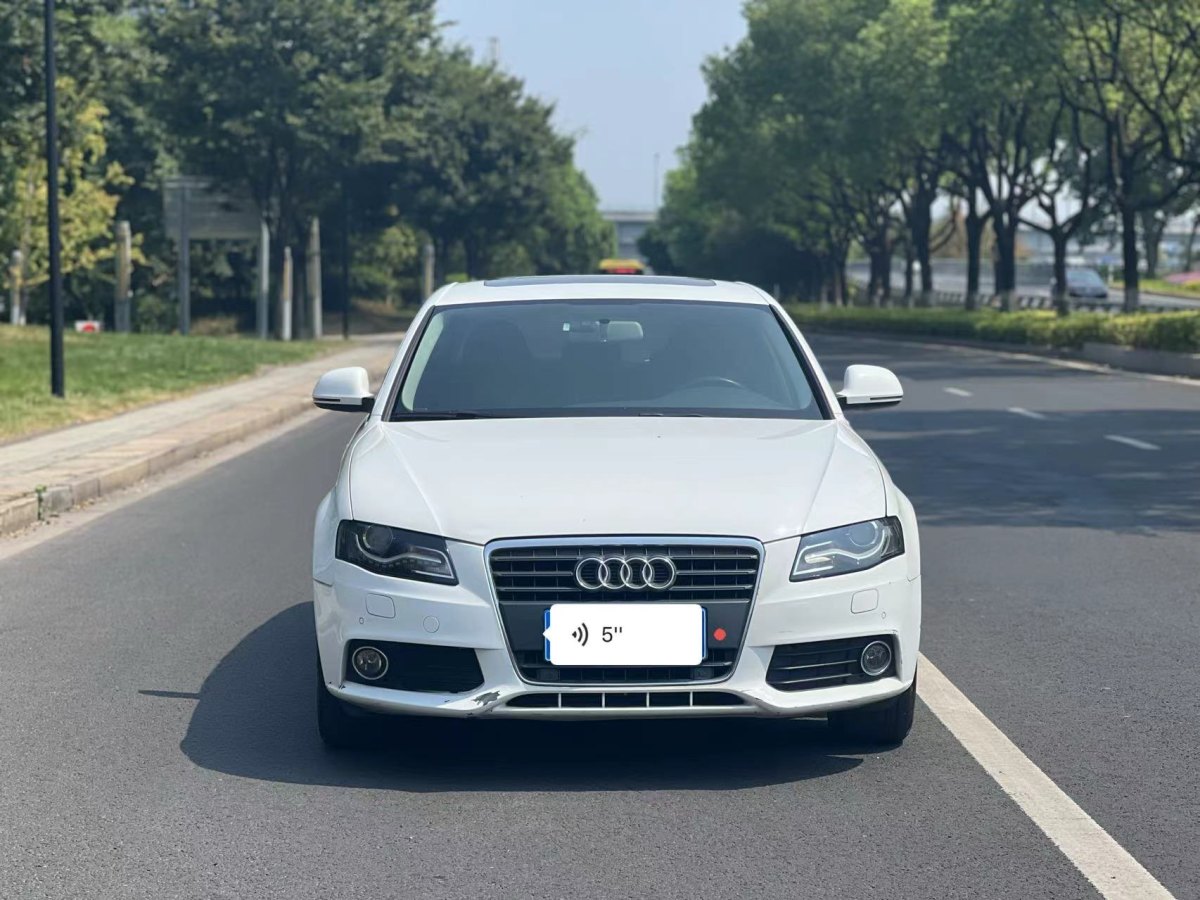 奧迪 奧迪A4L  2012款 2.0 TFSI 自動(dòng)標(biāo)準(zhǔn)型圖片