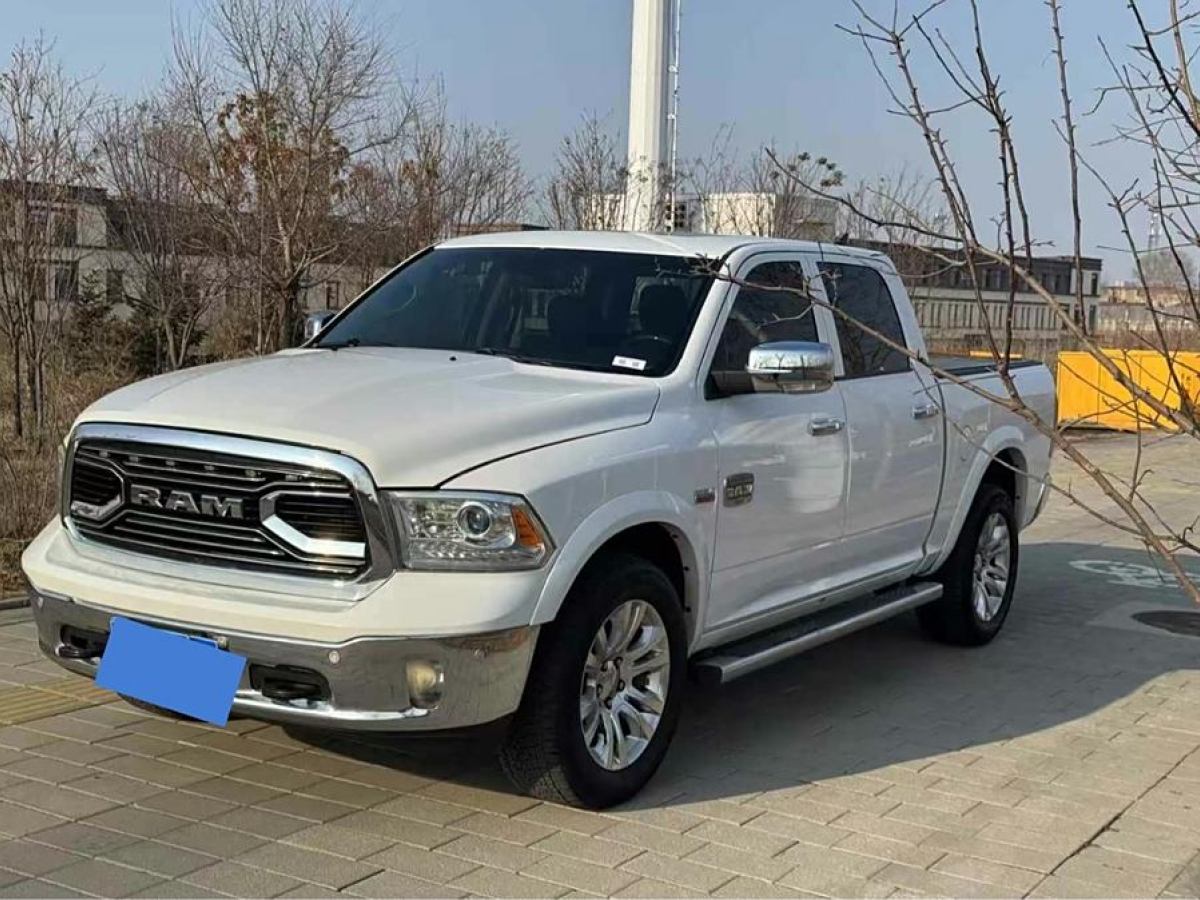 2014年3月道奇 Ram  2013款 1500 5.7L