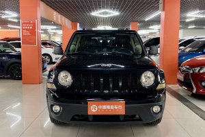 自由客 Jeep 2.4 豪华导航版