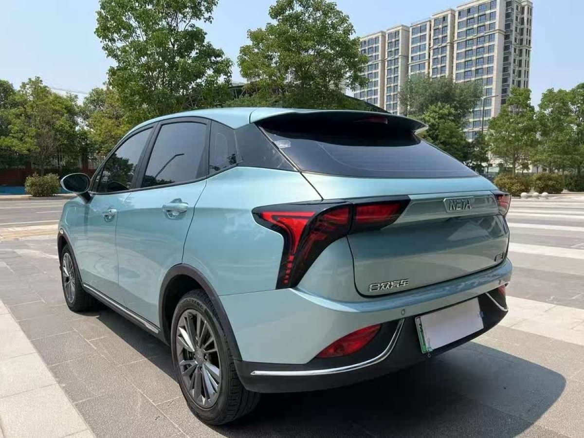 哪吒 哪吒V  2022款 潮 400 行業(yè)定制版圖片
