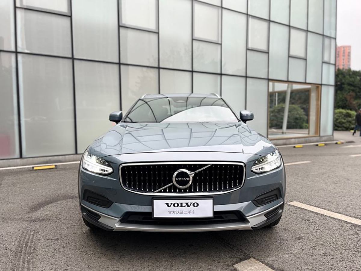 沃爾沃 V90  2025款 Cross Country B5 AWD 智遠(yuǎn)版圖片