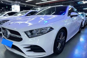 奔馳A級 奔馳 改款 A 180 L 運動轎車