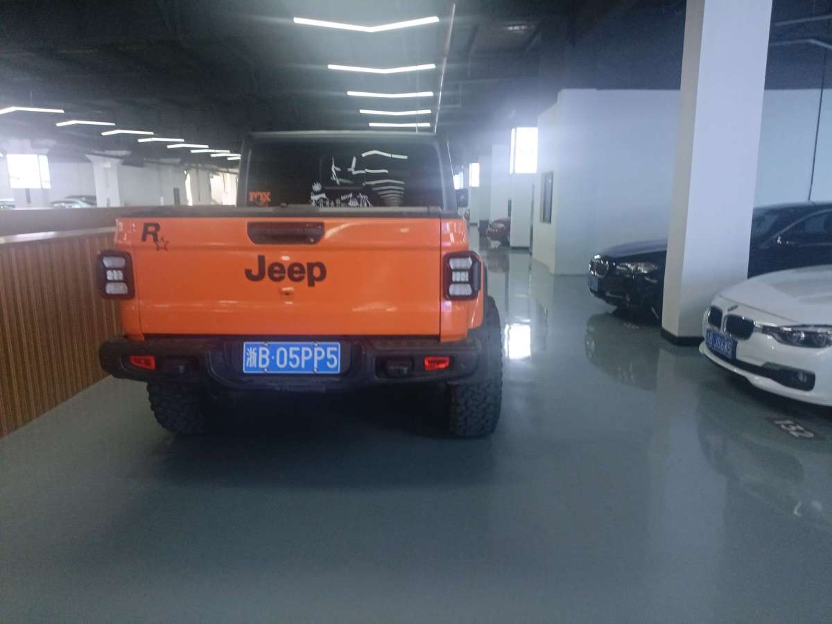 Jeep 角斗士  2023款 3.6L Overland图片